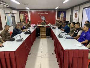 พ.ต.อ.วีรยุทธ ตาสีพันธุ์ผกก.สภ.โคกเคียนพ.ต.ท.วิสูตร นุ้ยนุ่นสวป.สภ.โคกเคียนพ.ต.ท.มนูศักดิ์ ปาระมีสว.สอบสวน.สภ.โคกเคียนพร้อมด้วยข้าราชการตำรวจสภ.โคกเคียน หัวหน้าทุกชุดทุกแผนกงาน ร่วมประชุมบริหารประจำเดือน มกราคม 68